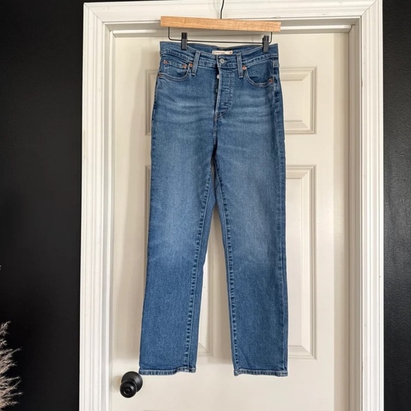 Levi's Premium WEDGIE STRAIGHT ANKLE WOMEN'S JEANS
size 28 - Picture 2 of 12